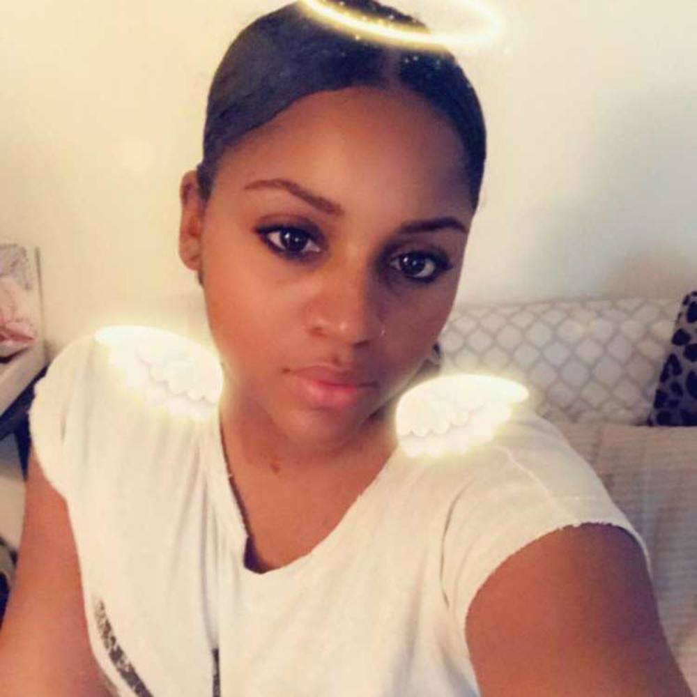 Meet your Posher, Mika